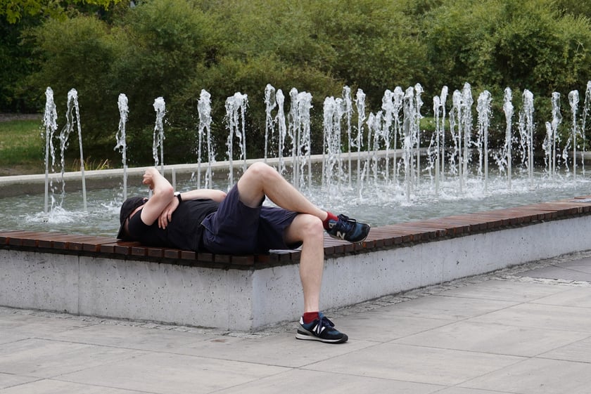 Upalna niedziela we Wrocławiu. Park Zachodni i okolice
