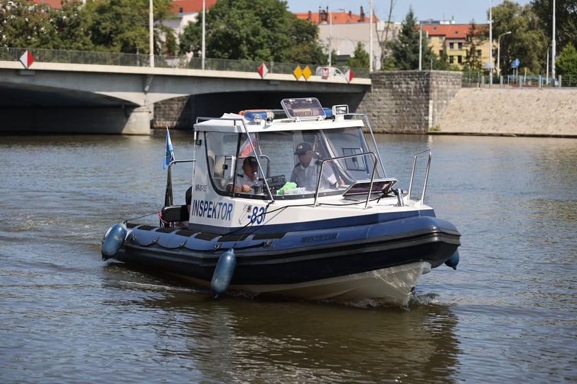 26 lipca 2024 zainstalowano na Odrze bojki monitorujące jakość wody
