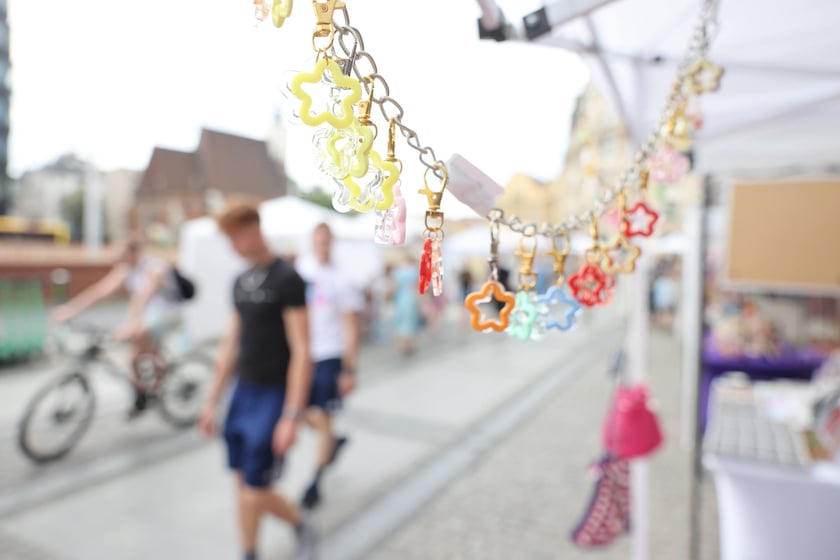 Ręki Dzieła Fest na ulicy Oławskiej we Wrocławiu