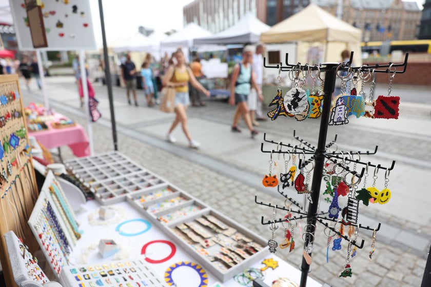 Ręki Dzieła Fest na ulicy Oławskiej we Wrocławiu