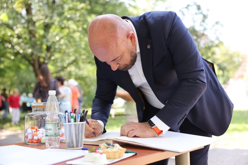 Uroczyste otwarcie Centrum Aktywności Lokalnej na Hubach (31.07.2024)