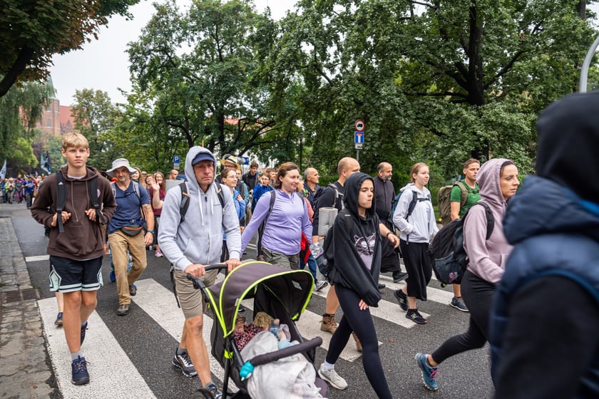 Początek pieszej pielgrzymki na Jasną Górę we Wrocławiu, 2 sierpnia 2024