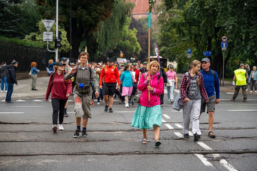 Początek pieszej pielgrzymki na Jasną Górę we Wrocławiu, 2 sierpnia 2024