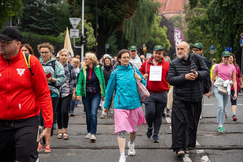 Początek pieszej pielgrzymki na Jasną Górę we Wrocławiu, 2 sierpnia 2024