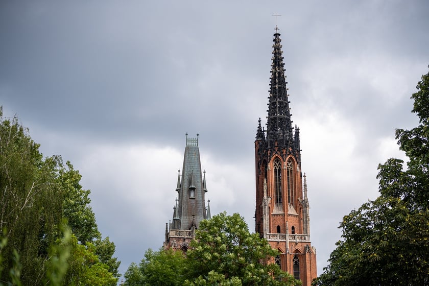 Kamienice i detale architektoniczne na ulicy Nowowiejskiej i sąsiednich ulicach