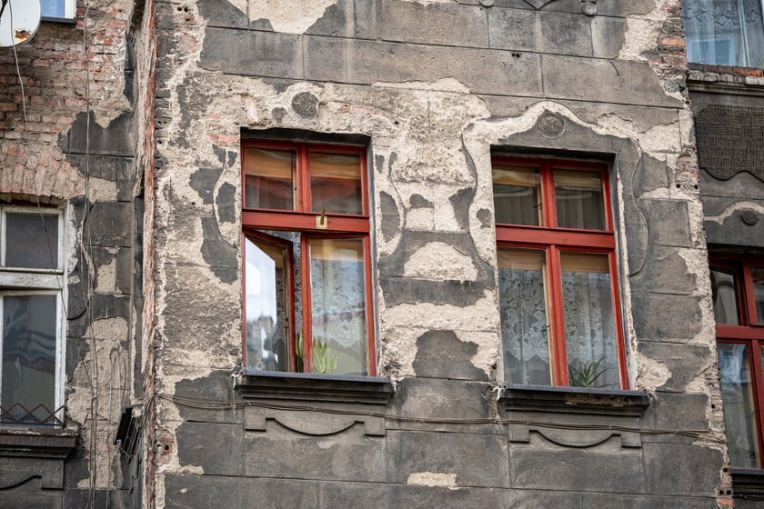 Kamienice i detale architektoniczne na ulicy Nowowiejskiej i sąsiednich ulicach