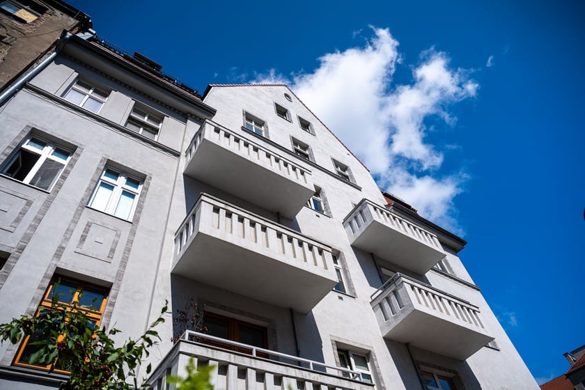 Kamienice i detale architektoniczne na ulicy Nowowiejskiej i sąsiednich ulicach