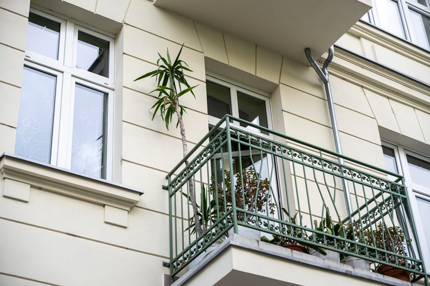 Kamienice i detale architektoniczne na ulicy Nowowiejskiej i sąsiednich ulicach