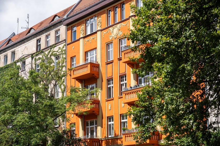 Kamienice i detale architektoniczne na ulicy Nowowiejskiej i sąsiednich ulicach