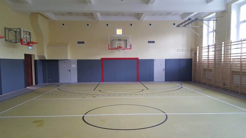Wyremontowana sala gimnastyczna w Technikum nr 15 przy ul. Skwierzyńskiej