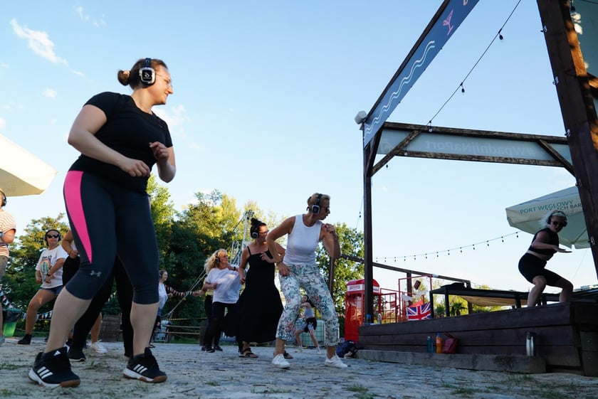 Pierwsza edycja Silent Disco Fitness w Porcie Węglowym we Wrocławiu