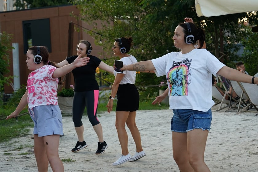 Pierwsza edycja Silent Disco Fitness w Porcie Węglowym we Wrocławiu