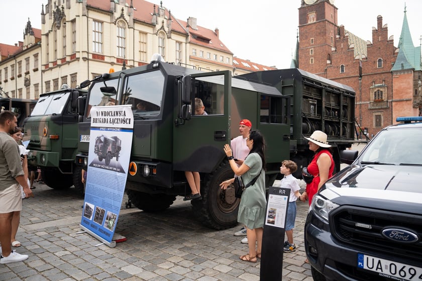 Wystawa sprzętu podczas Święta Wojska Polskiego we Wrocławiu (15 sierpnia 2024)