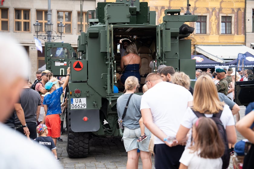 Wystawa sprzętu podczas Święta Wojska Polskiego we Wrocławiu (15 sierpnia 2024)