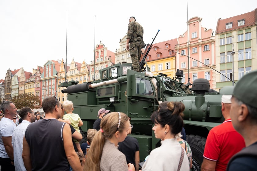 Wystawa sprzętu podczas Święta Wojska Polskiego we Wrocławiu (15 sierpnia 2024)