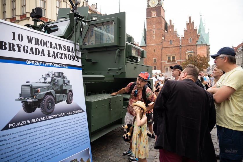 Wystawa sprzętu podczas Święta Wojska Polskiego we Wrocławiu (15 sierpnia 2024)