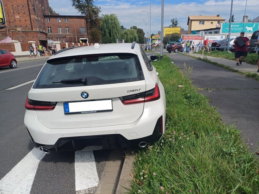 Przykłady nieprawidłowego parkowania we Wrocławiu