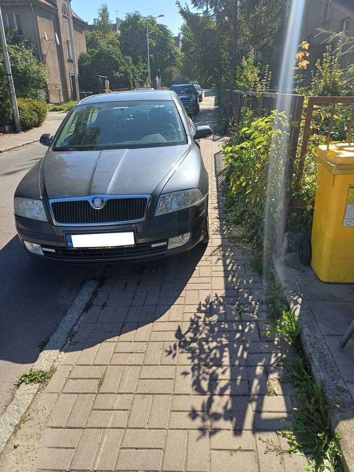 Przykłady nieprawidłowego parkowania we Wrocławiu