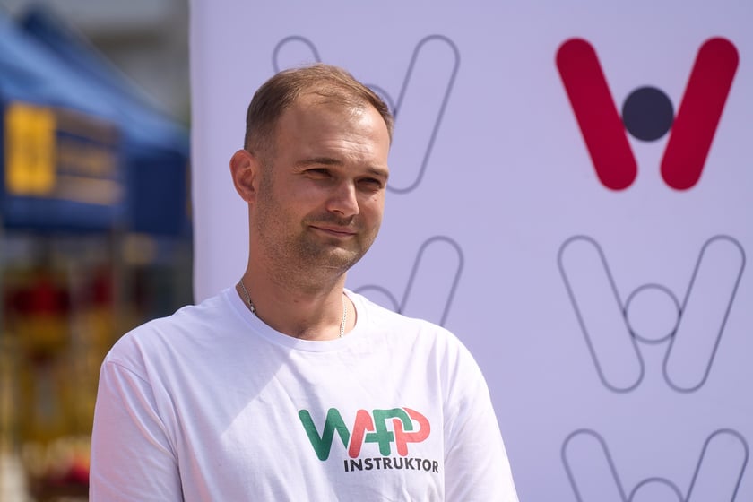 Inscenizowana akcja ratunkowa w ramach Wrocławskiej Akademii Pierwszej Pomocy