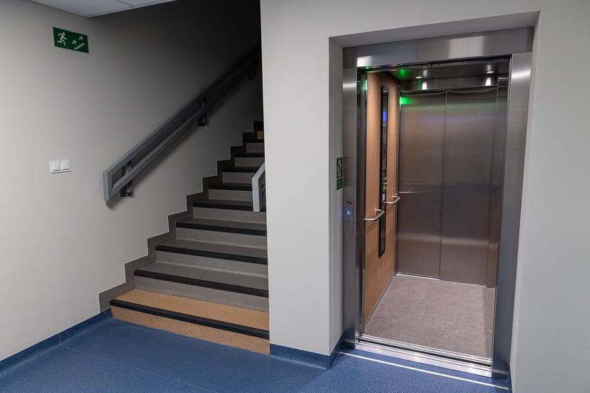 Winda w Specjalnym Ośrodku Szkolno-Wychowawczym przy ul. Parkowej