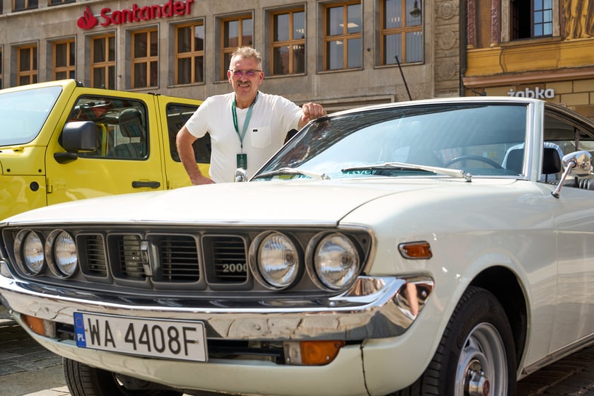 Samochody na MotoClassic 2024 r.