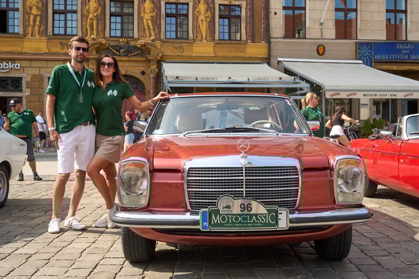 Samochody na MotoClassic 2024 r.