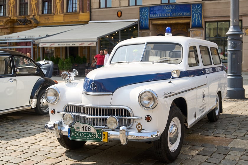 Samochody na MotoClassic 2024 r.