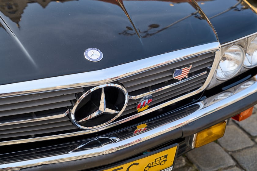 Samochody na MotoClassic 2024 r.