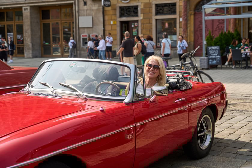 Samochody na MotoClassic 2024 r.