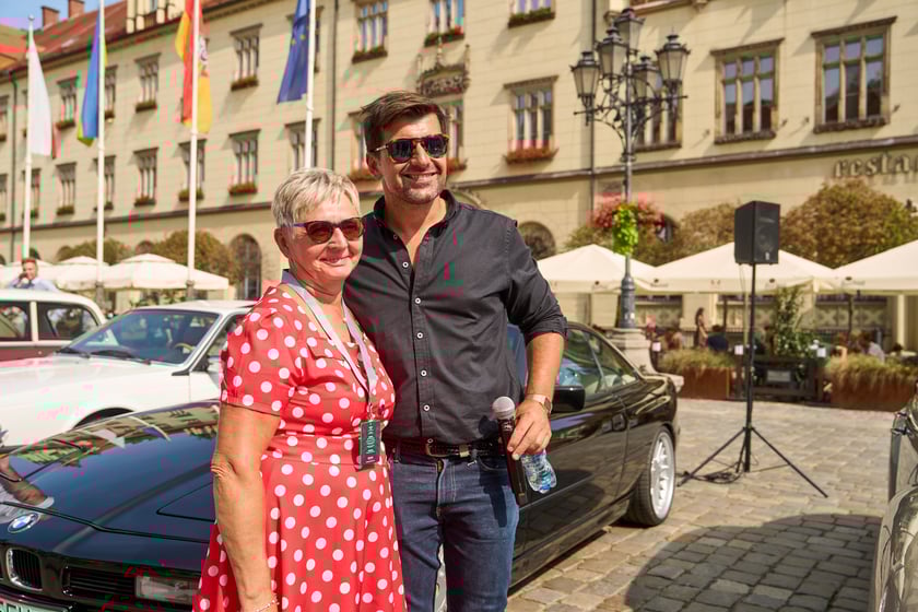 Samochody na MotoClassic 2024 r.