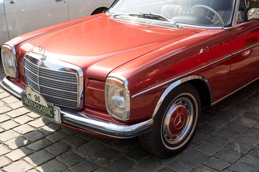 Samochody na MotoClassic 2024 r.