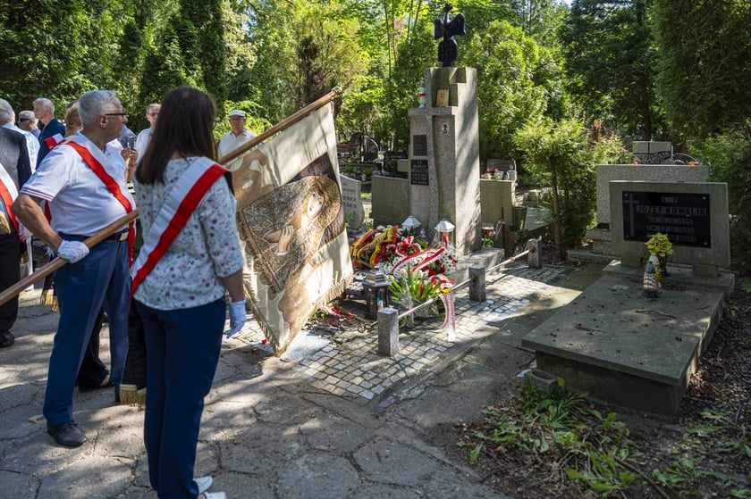 Obchody Sierpnia '80 na cmentarzu Grabiszyńskim
