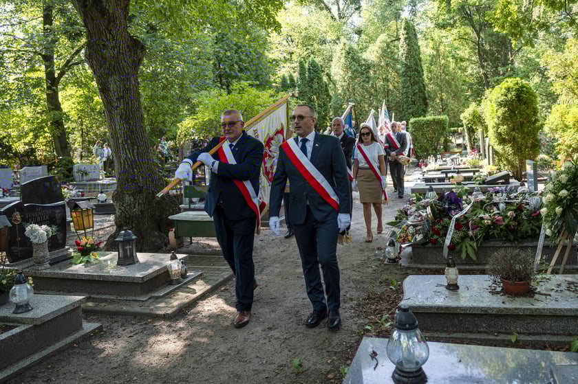 Obchody Sierpnia '80 na cmentarzu Grabiszyńskim