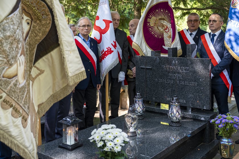Obchody Sierpnia '80 na cmentarzu Grabiszyńskim