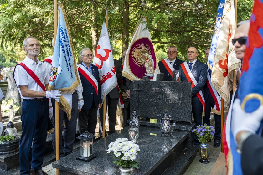 Obchody Sierpnia '80 na cmentarzu Grabiszyńskim
