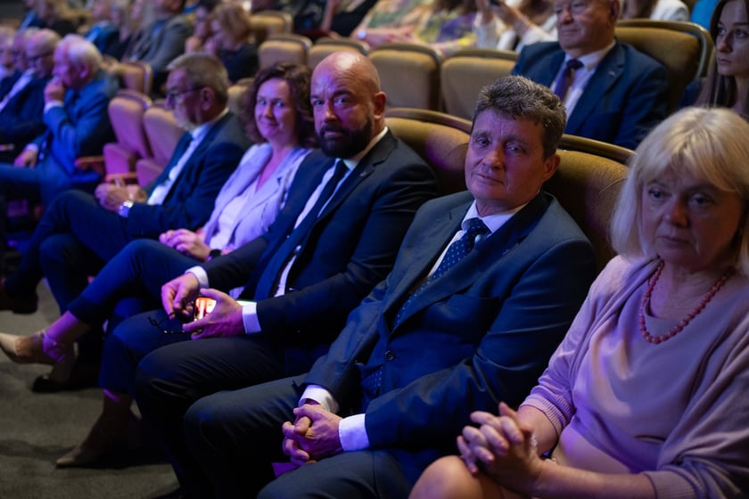 We wtorek ( 27 sierpnia) odbyła się inaugurację roku szkolnego 2024/2025z dyrektorami wrocławskich placówek oświatowych.