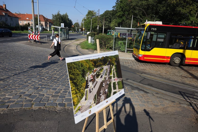 Spotkanie na pętli Sępolno w sprawie budowy TAT na Swojczyce, 30 sierpnia 2024