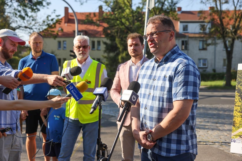 Spotkanie na pętli Sępolno w sprawie budowy TAT na Swojczyce, 30 sierpnia 2024