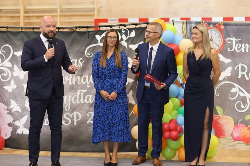 Inauguracja roku szkolnego 2024/2025 w ZSP nr 26 przy ul. Cynamonowej we Wrocławiu