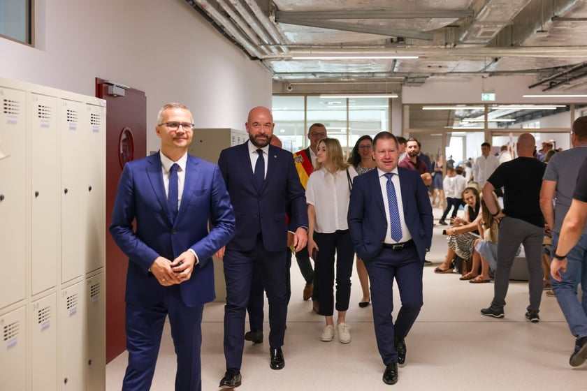 Inauguracja roku szkolnego 2024/2025 w ZSP nr 26 przy ul. Cynamonowej we Wrocławiu