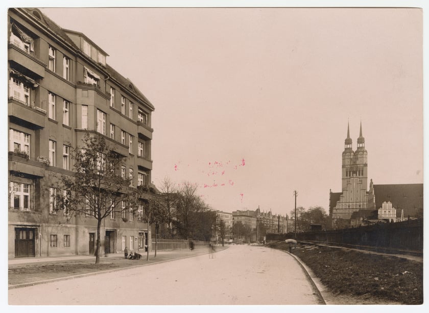 Kości&oacute;ł św. Pawła i ulica Legnicka, 1913
