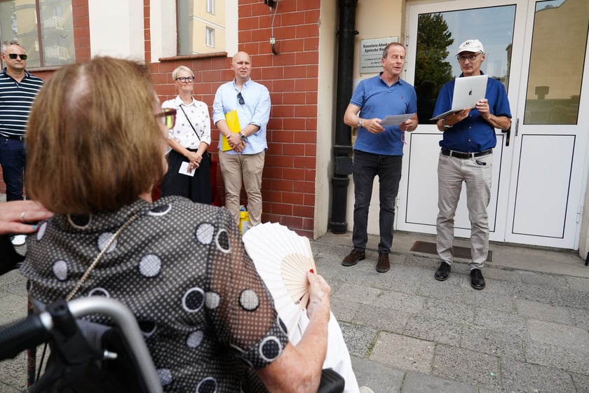 Kamienie pamięci Stolpersteine przy ul. Lelewela, 3 września 2024 r.