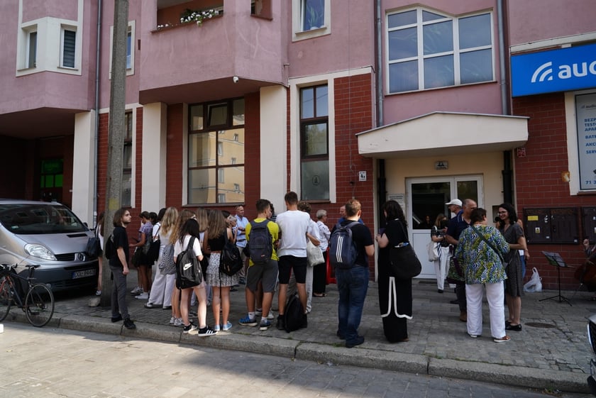 Kamienie pamięci Stolpersteine przy ul. Lelewela, 3 września 2024 r.
