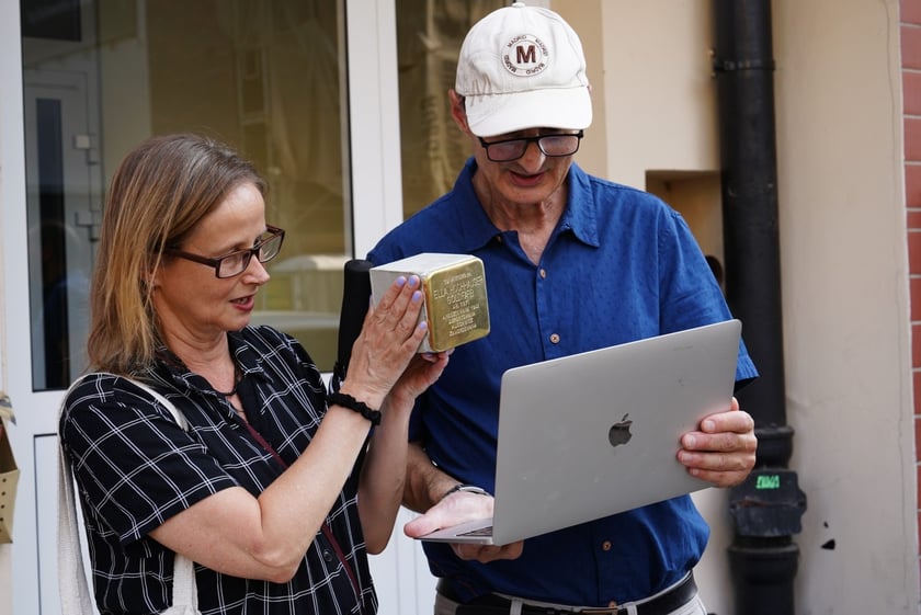 Kamienie pamięci Stolpersteine przy ul. Lelewela, 3 września 2024 r.