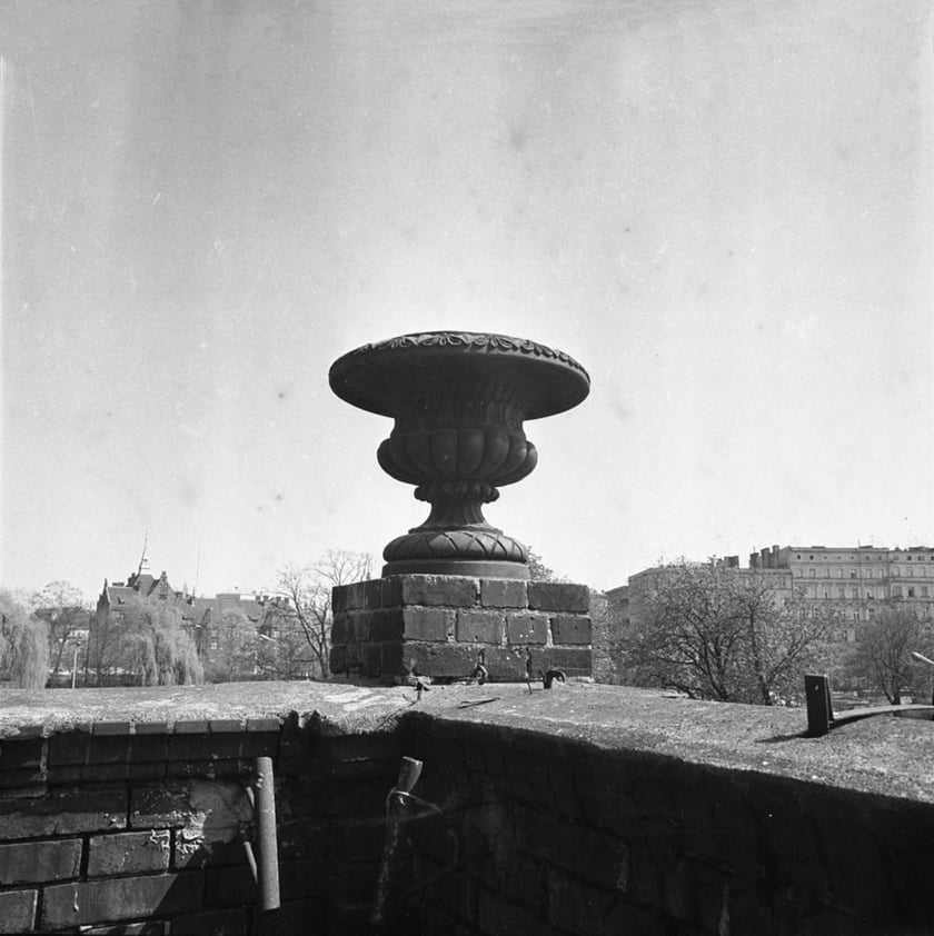 Dworzec Wrocław Nadodrze w 1980 r. Zbiory Wydziału Architektury PWr