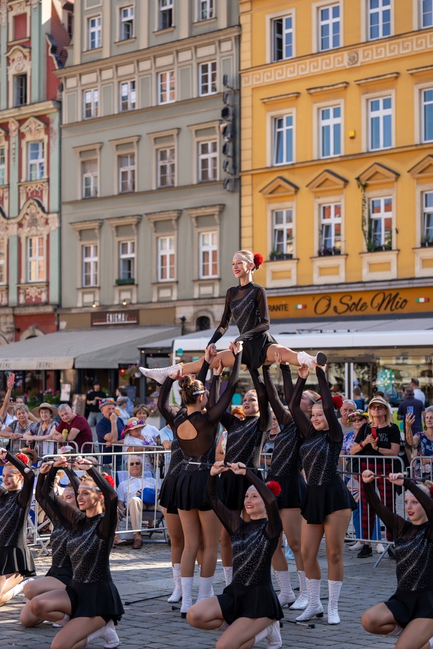 Marsz Kapeluszy i inauguracja Dni Seniora 2024