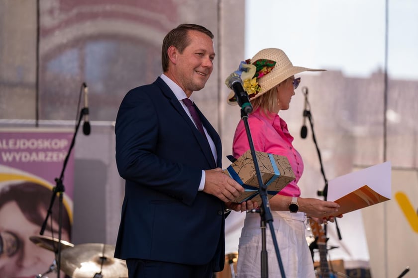 Marsz Kapeluszy i inauguracja Dni Seniora 2024