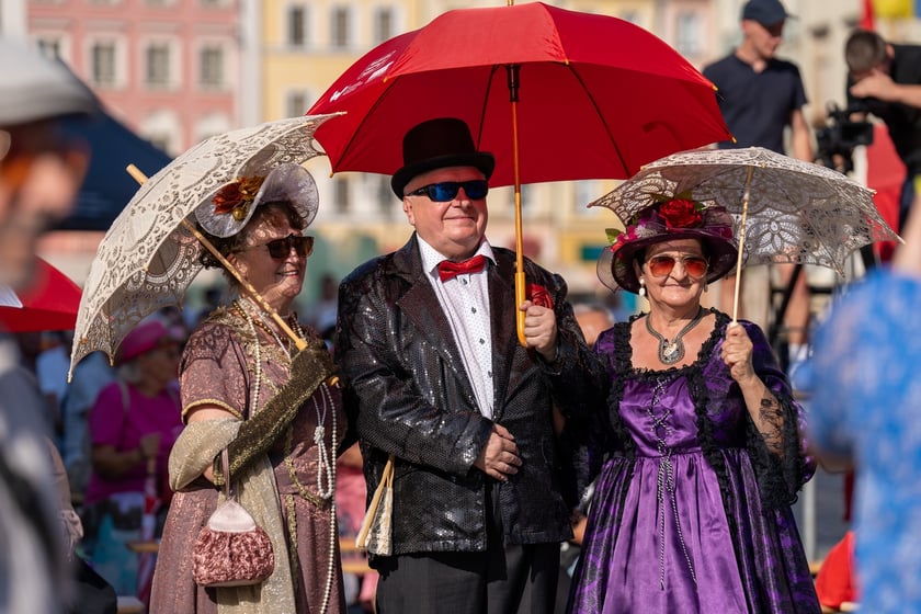 Marsz Kapeluszy i inauguracja Dni Seniora 2024