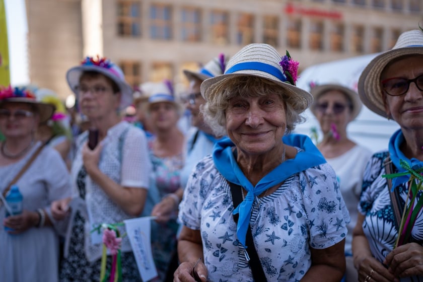 Marsz Kapeluszy i inauguracja Dni Seniora 2024