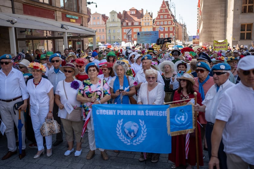 Marsz Kapeluszy i inauguracja Dni Seniora 2024